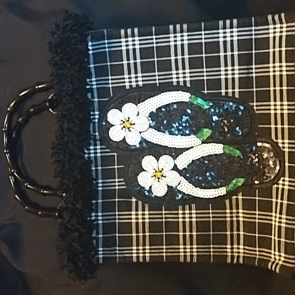 Black And White Tote With Flip Flop Design Brand New Without Tags.